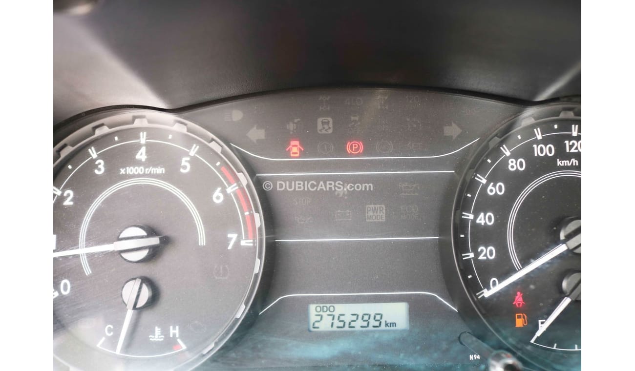 Toyota Hilux 2017 - SINGLE CABIN 4X2- GL - EXCELLENT CONDITION WITH GCC SPECS - VAT EXCLUDED