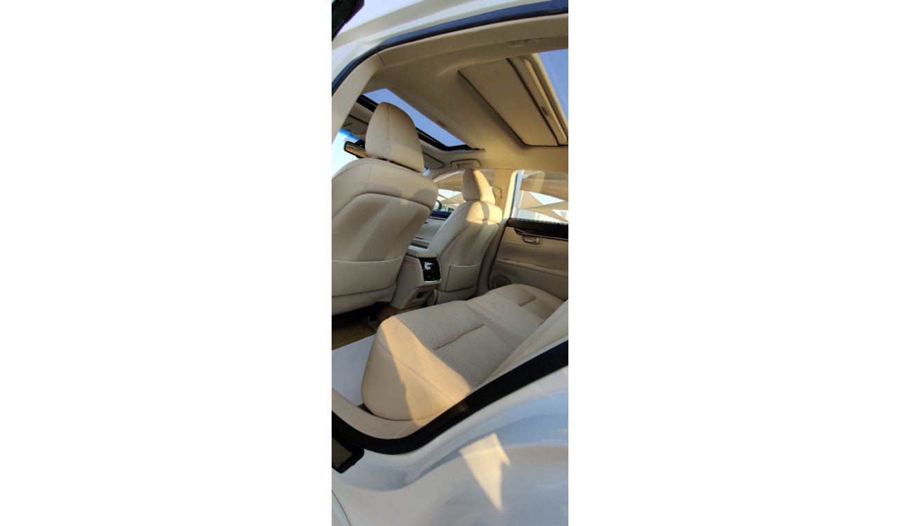 Lexus ES350 2015 model GCC specs full options panorama roof navigation camera