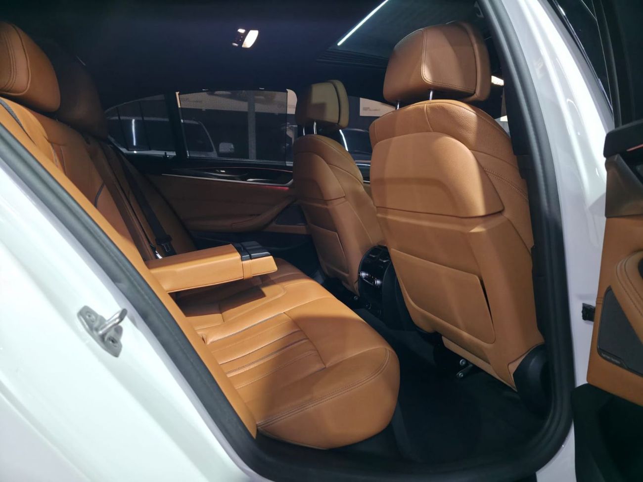 BMW 540i Luxury 3.0L