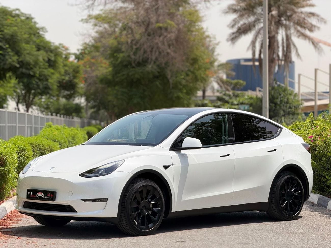 Tesla Model Y LONG RANGE