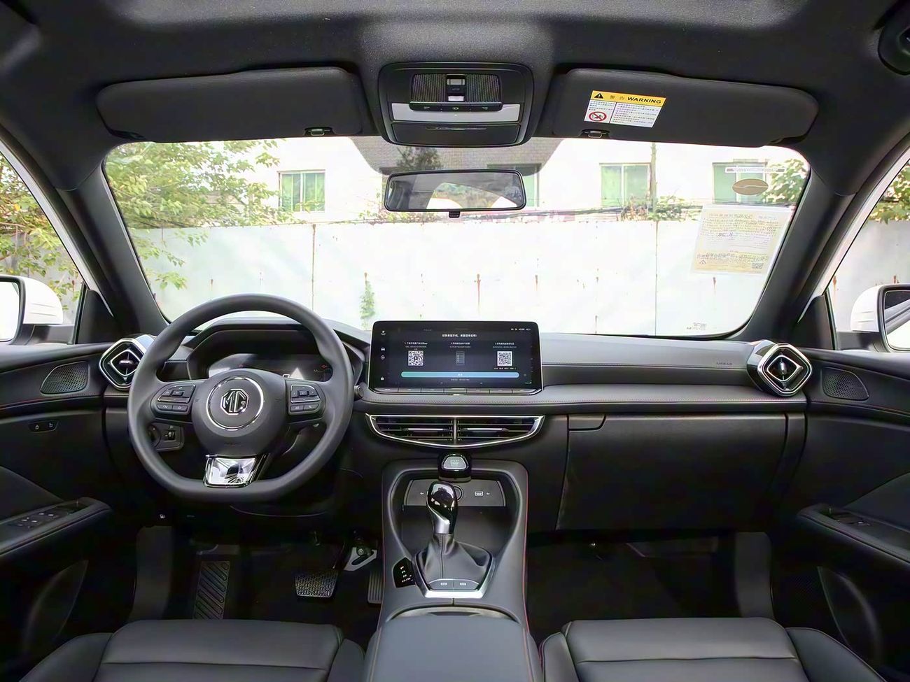 أم جي 5 MG5 2025 180DVVT Global Deluxe Edition - Automatic with Sunroof | Export price