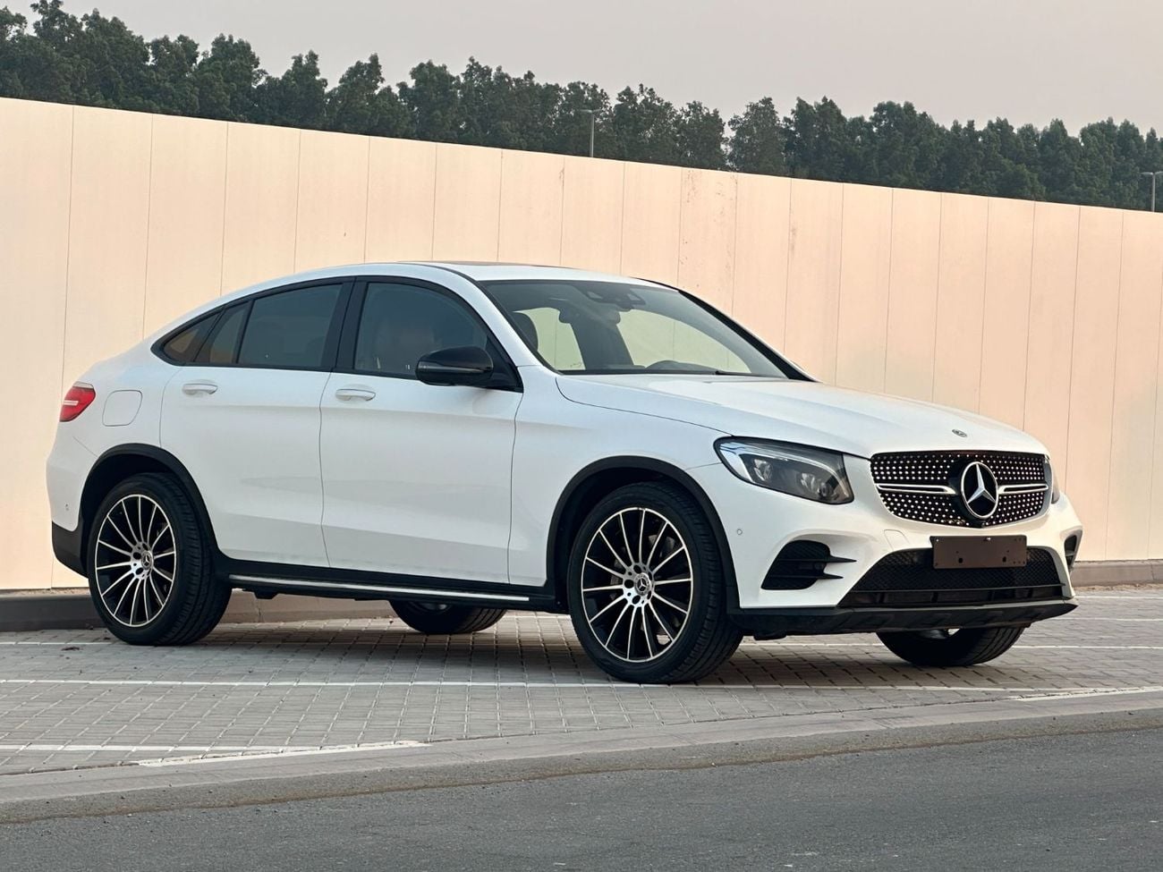 مرسيدس بنز GLC 200 بريميوم بلس