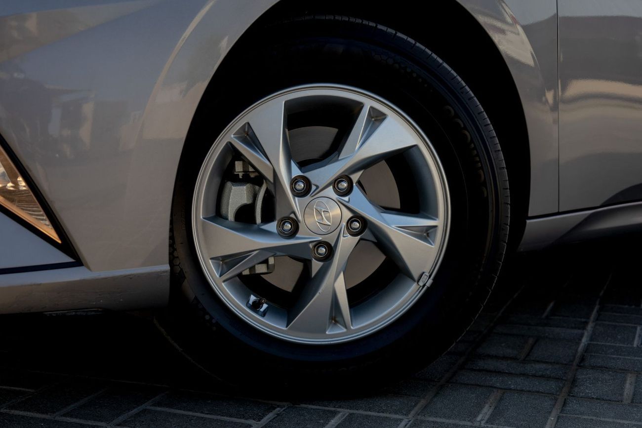 Hyundai Elantra Smart 1.6L