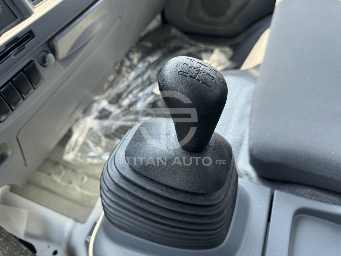 Isuzu NPR ISUZU NPR TRUCK CAB CHASSIS 4X2 MYY-5T 5- speed 2025 MODEL