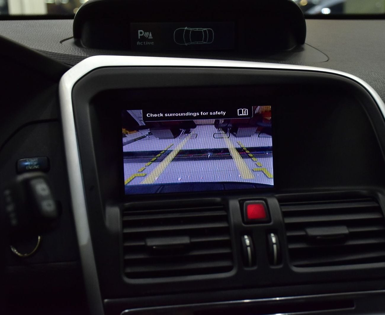 فولفو XC 60 EXCELLENT DEAL for our Volvo T6 AWD R-Design ( 2010 Model ) in Silver Color GCC Specs