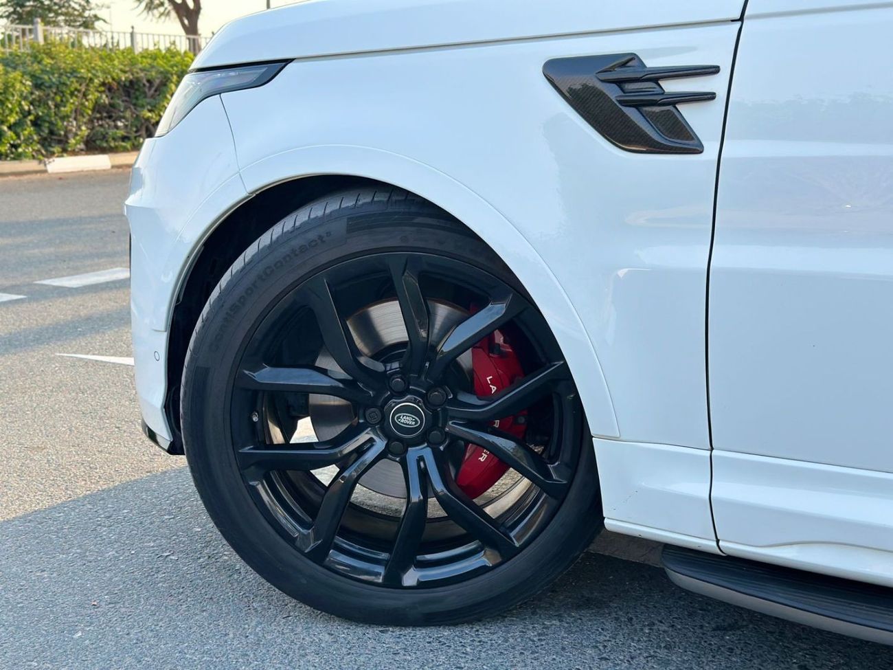 Land Rover Range Rover Sport RANGE ROVER SVR MODEL 2018 KILOMETERS 78000 GCC Counter service at Al Tayer Agency until 2028