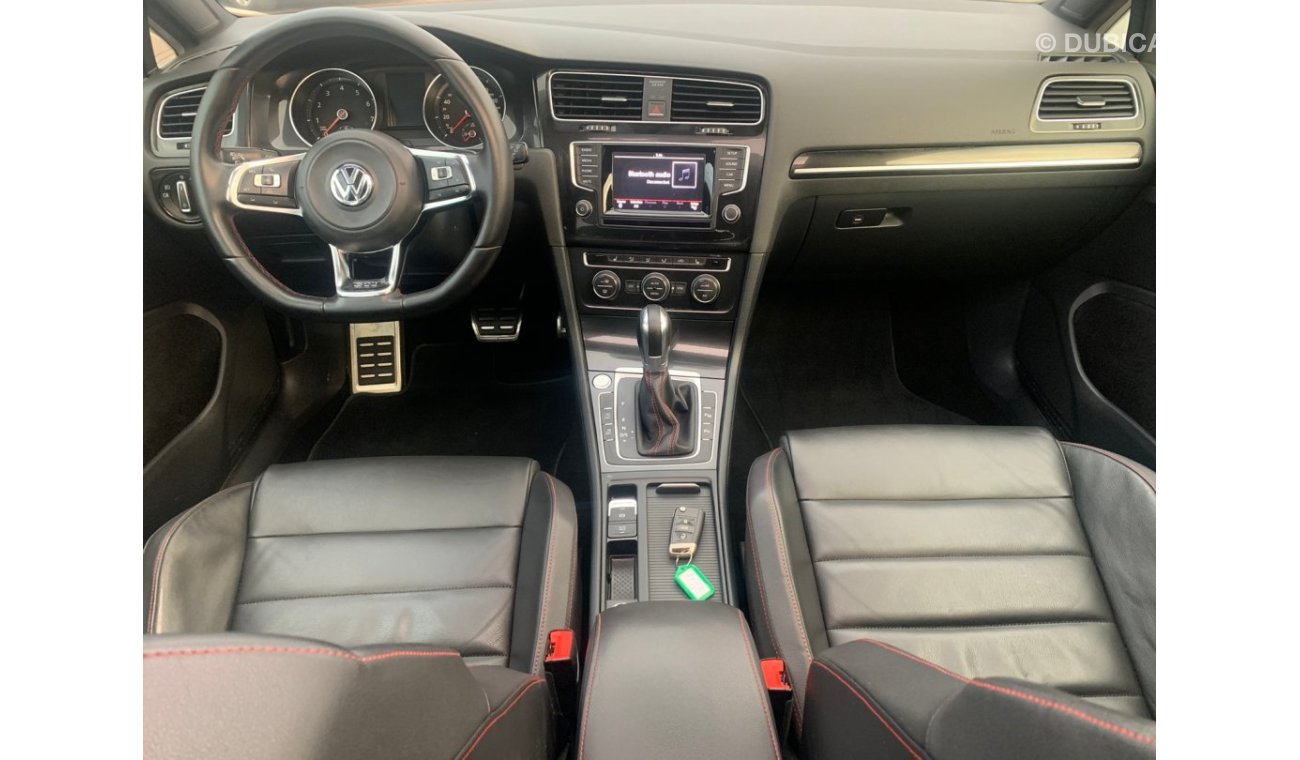 فولكس واجن جولف Volkswagen Golf GTI_Gcc_2016_Excellent_Condition _Full option