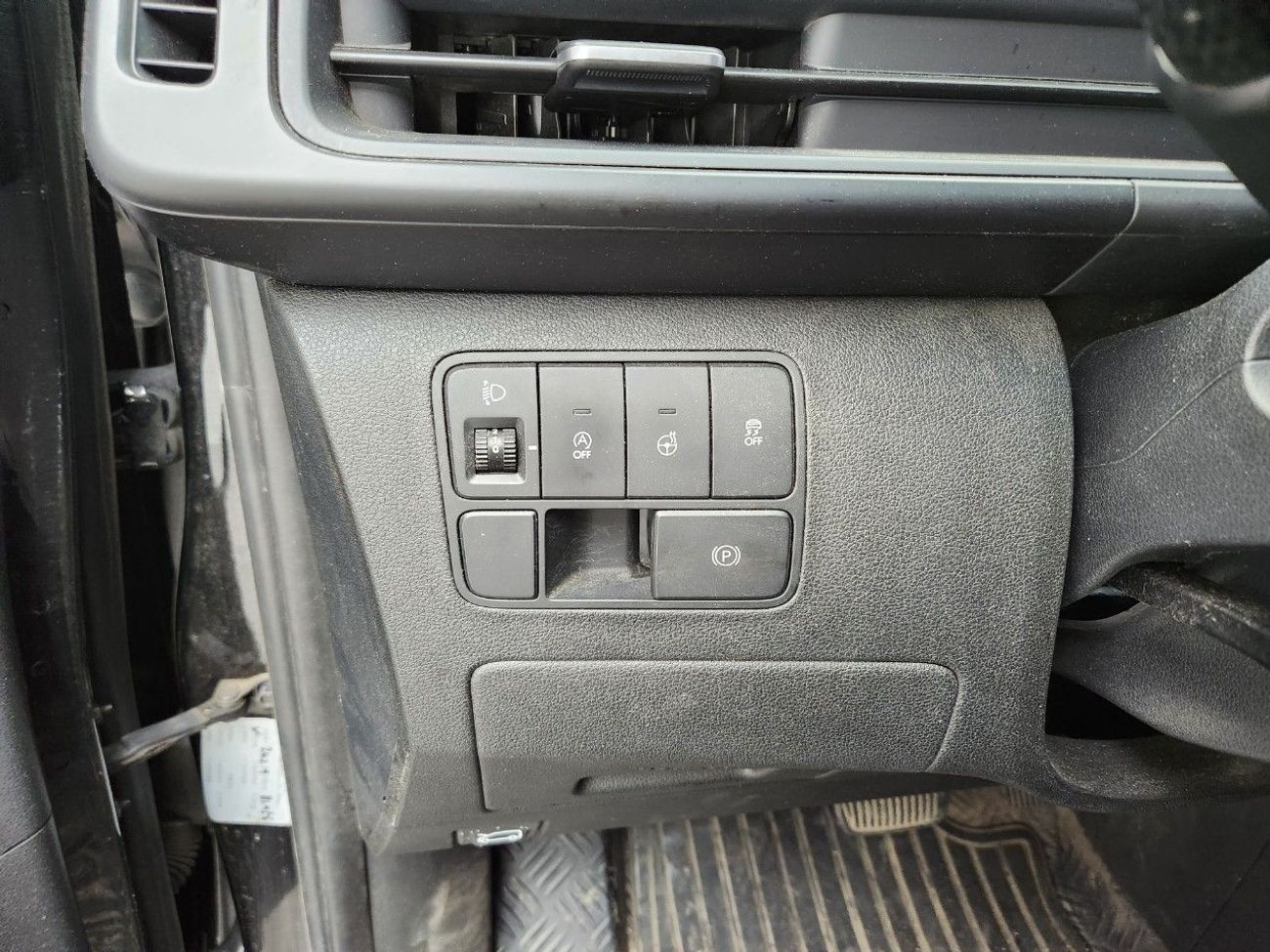 Hyundai Staria STARIA (D) 2.2 TOURER MODERN 11 SEATERS