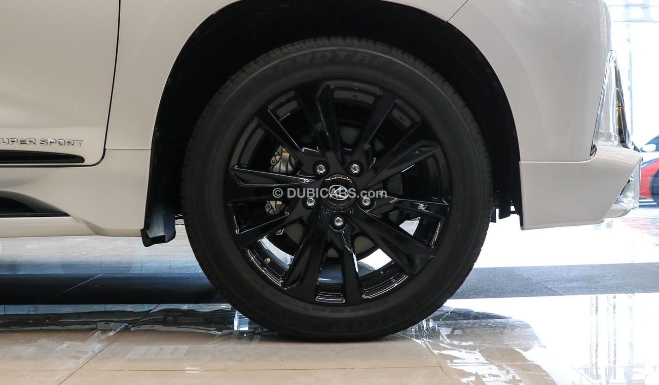 Lexus LX 570 Black Edition S