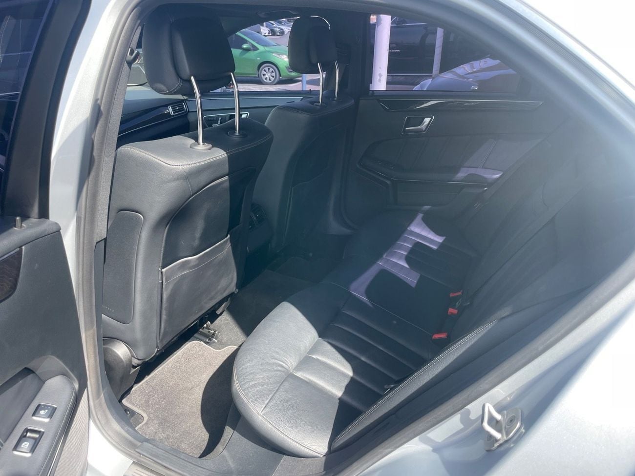 Mercedes Benz E300 AVANTGARDE SPORT