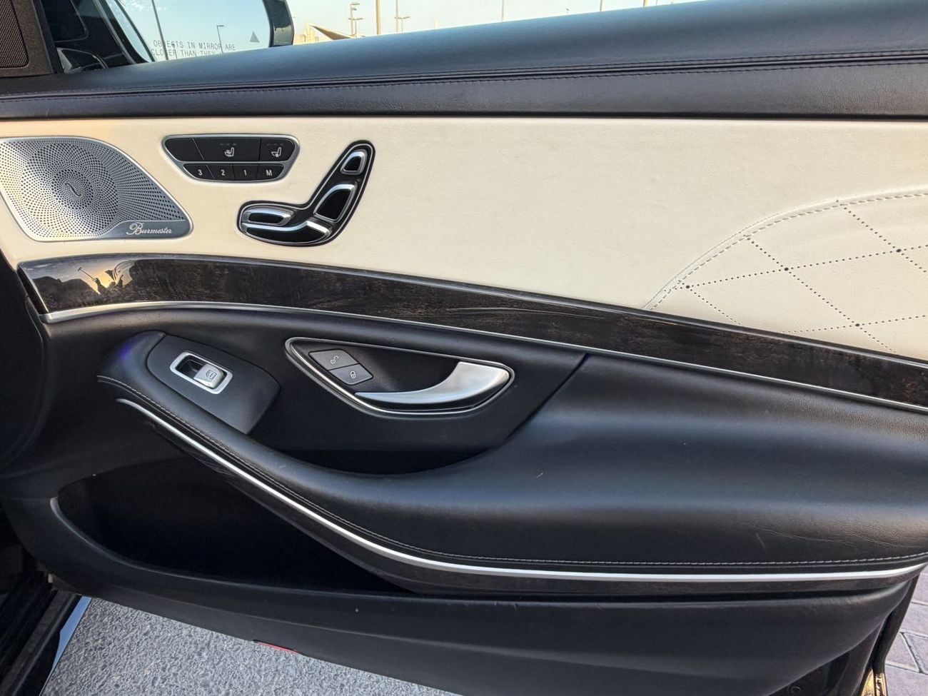 مرسيدس بنز S 560 Exclusive Edition 4.0L