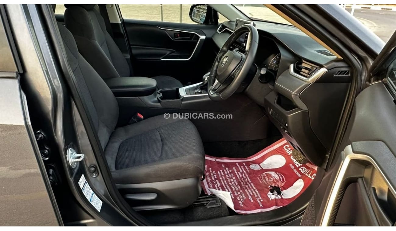 تويوتا راف ٤