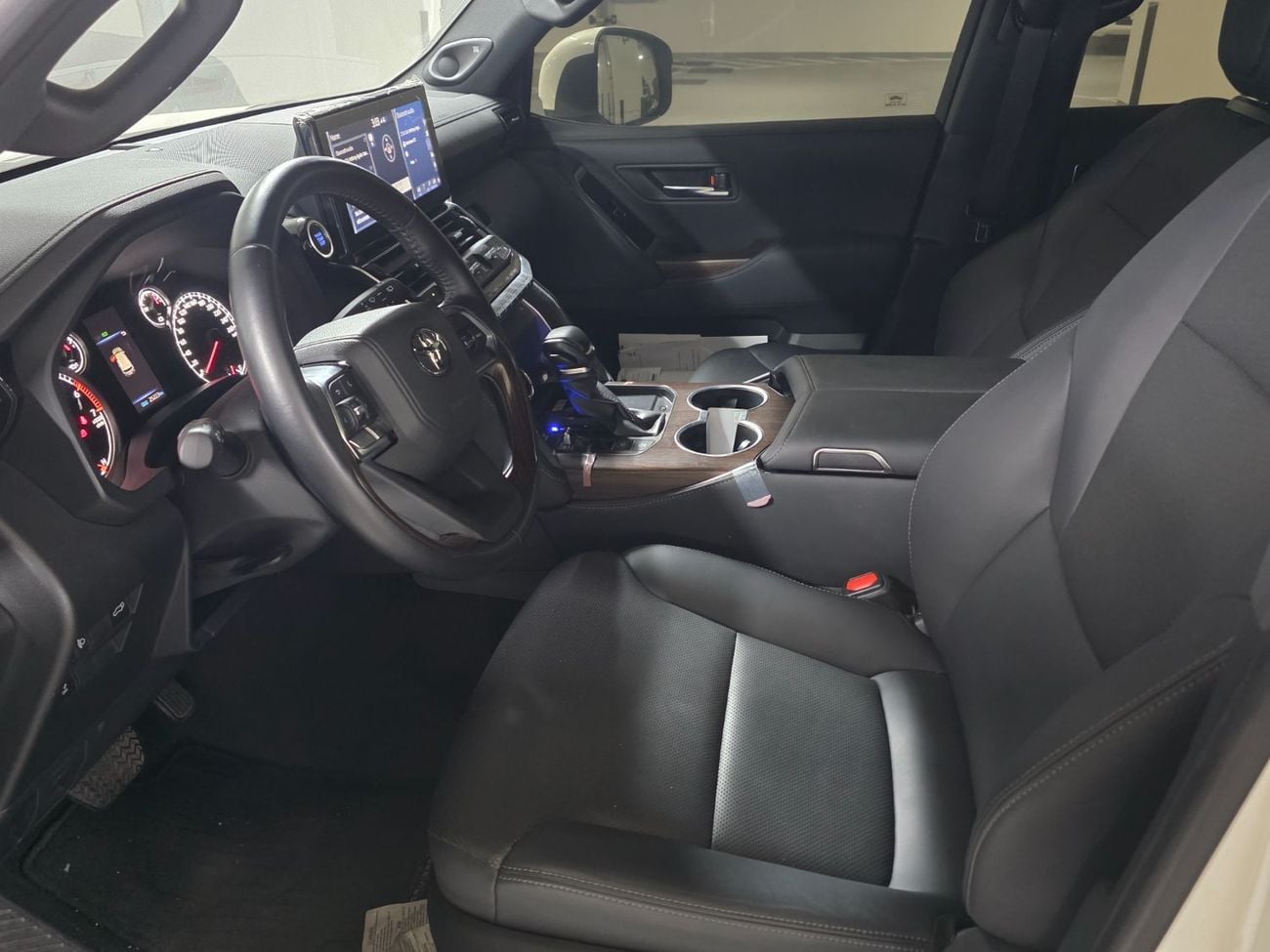 Toyota Land Cruiser GXR4