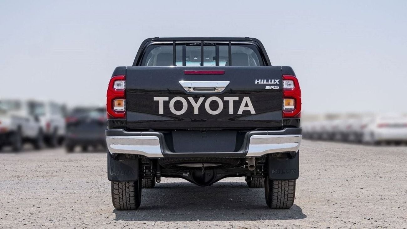 تويوتا هيلوكس Toyota Hilux 2.4L Diesel AT 4x4 Full Option 2025