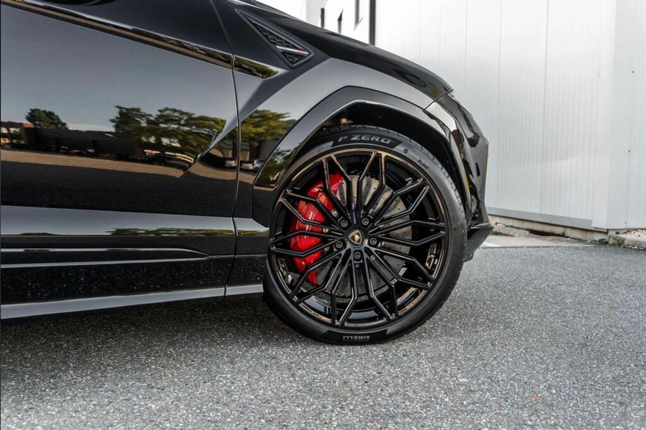 Lamborghini Urus 4.0 V8 BiTurbo 25.9kWh SE Auto 4WD Euro 6 5dr (EXPORT ONLY) Right Hand Drive