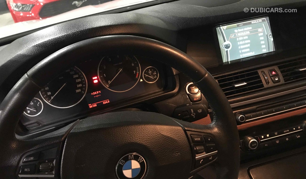 BMW 520i