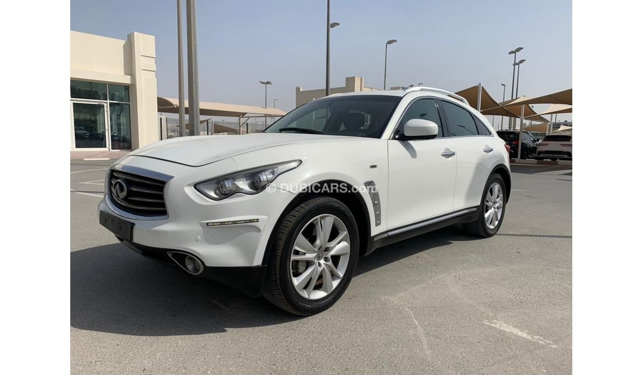 Infiniti FX35 Infiniti FX35 2012 g cc full options