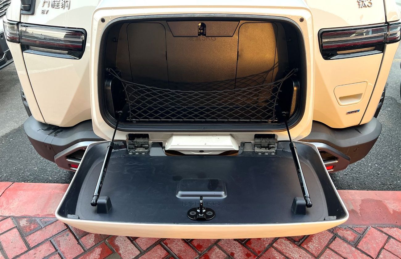 BYD Leopard Titanium 3 MAX 2025 4x2 Titanium 3 (Export Only)