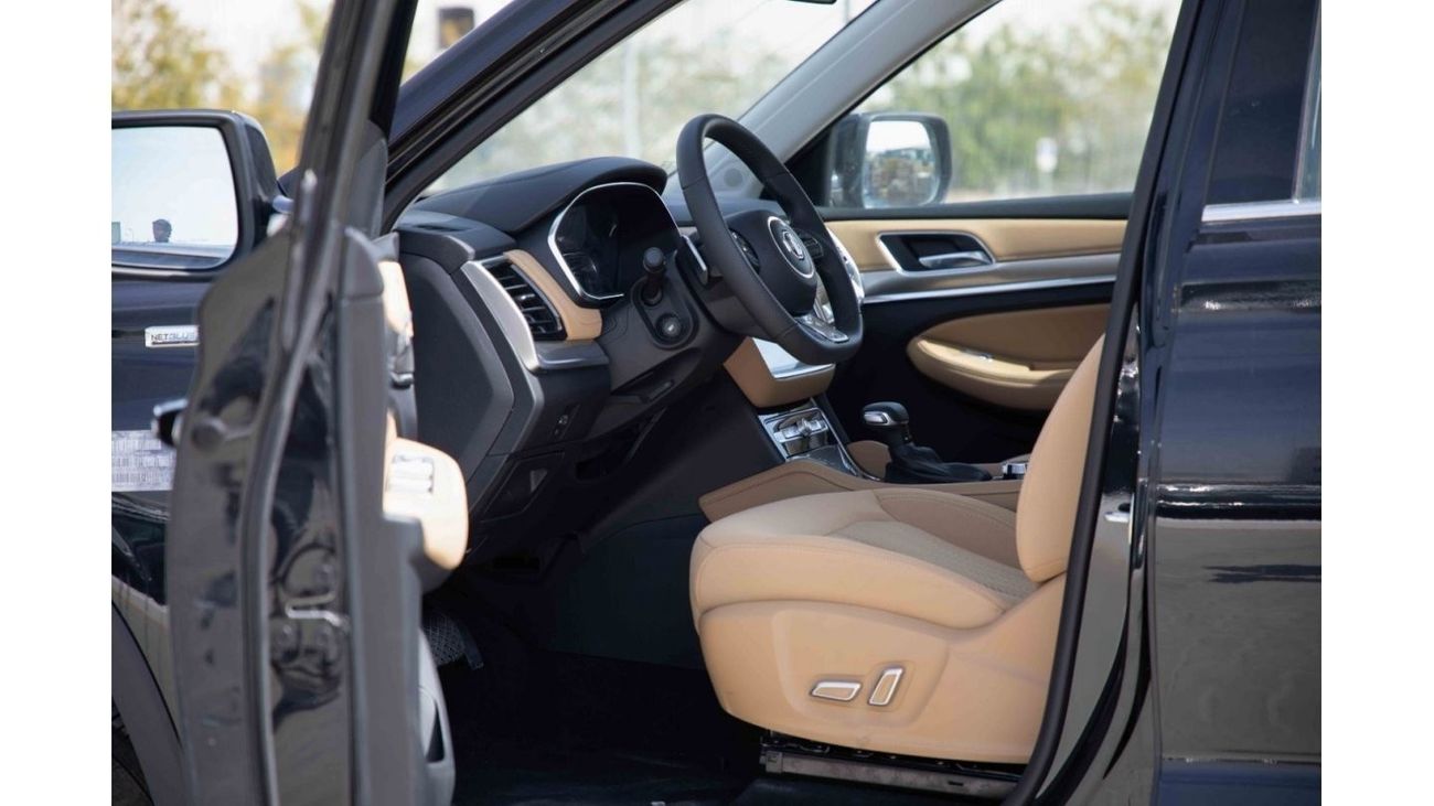 MG RX8 2023 MG RX8 4X4 2.0 STANDARD - Black inside Beige