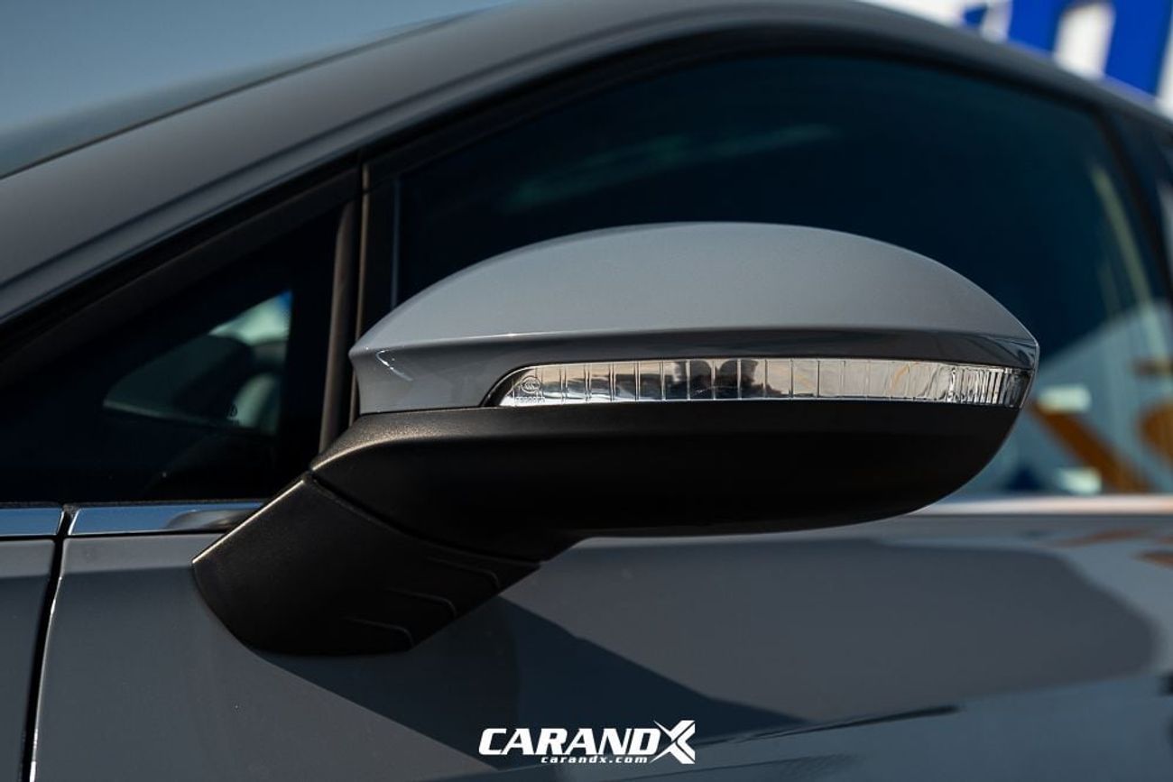 Volkswagen Golf R-Line 1.5L 2025