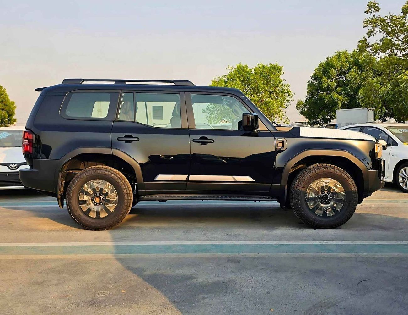 Toyota Prado ADVENTURE TURBO/RMT ENGINE START, REAR PWR DOOR, FRONT PWR SEATS/2.4L PETROL 4WD/ CODE # PR24S2