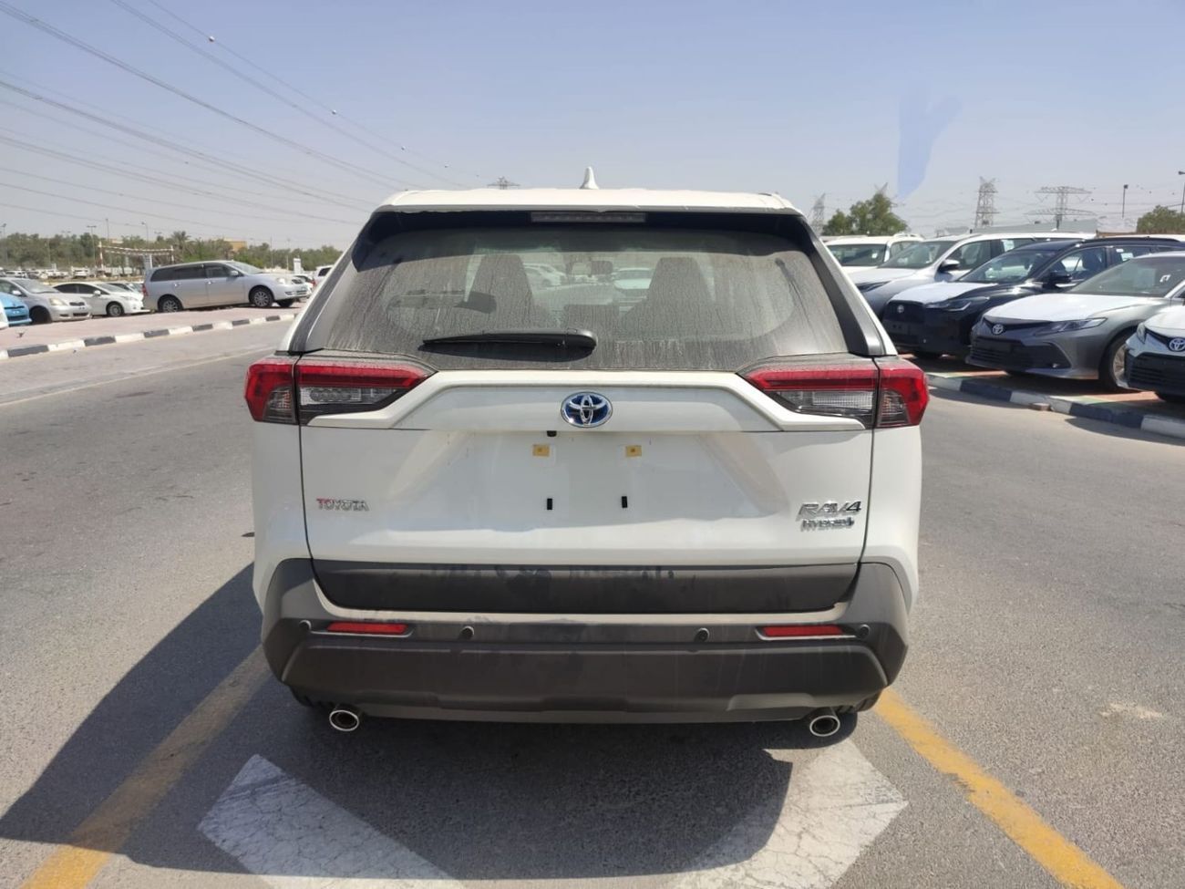 Toyota RAV4 2.5L LE Hybrid 2022 production  ( Ready Stock)