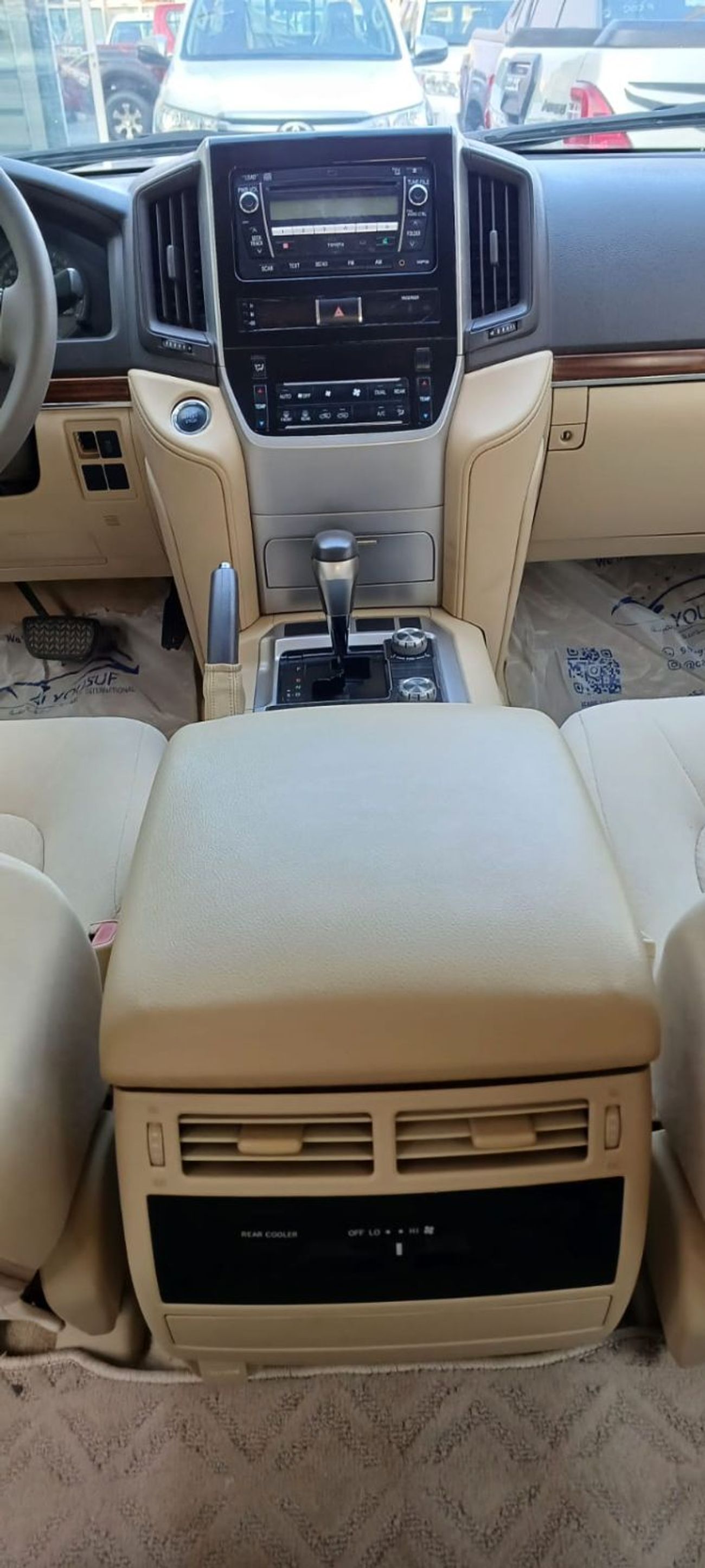 تويوتا لاند كروزر 4.5 V8