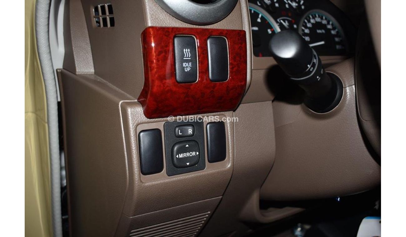 Toyota Land Cruiser Pick Up 79 Double Cabin V8 4.5L Diesel MT Limited