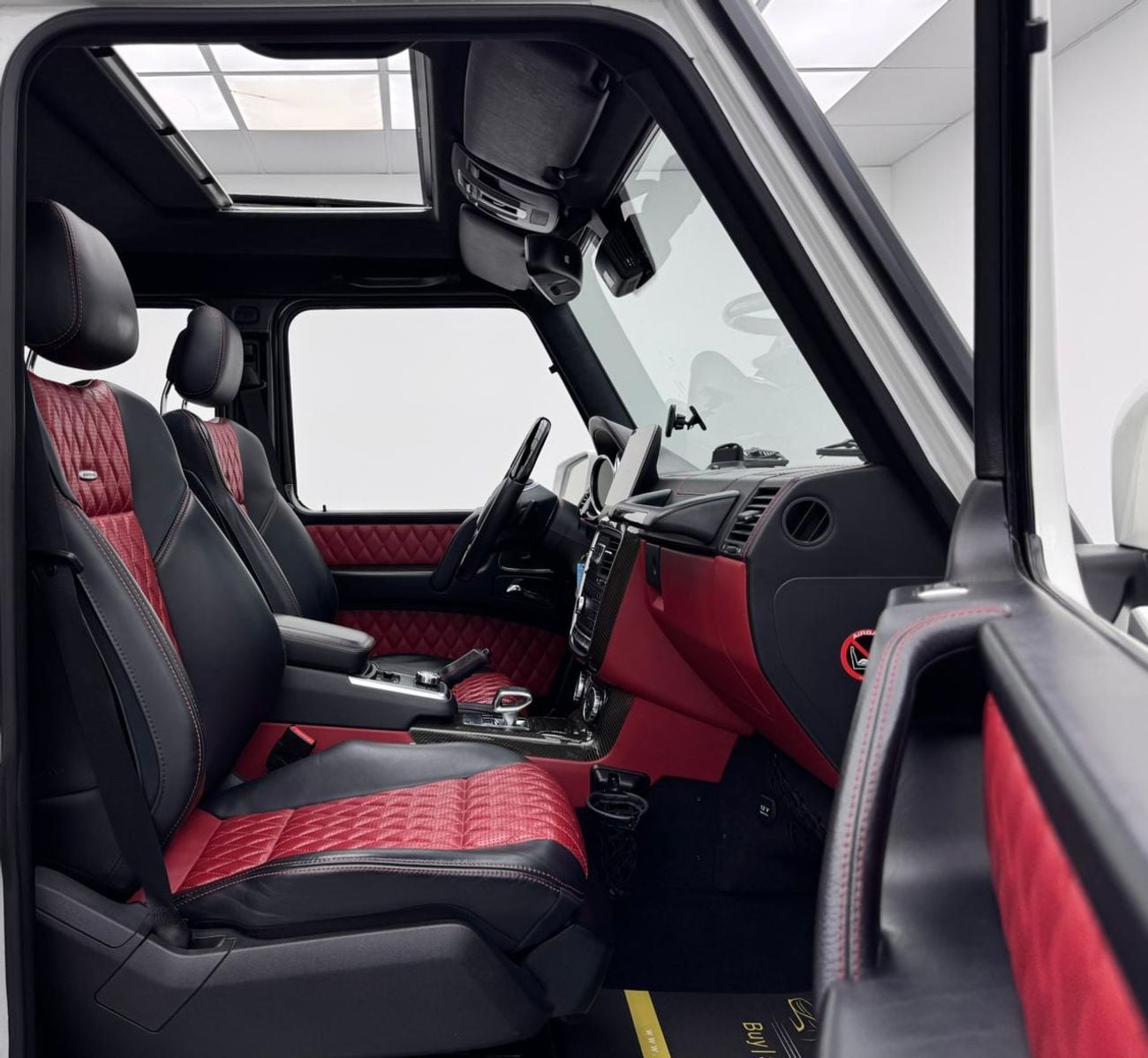 Mercedes-Benz G 63 AMG Std 5.5L 2017 Mercedes-Benz G63, Full Service History, Excellent Condition, GCC