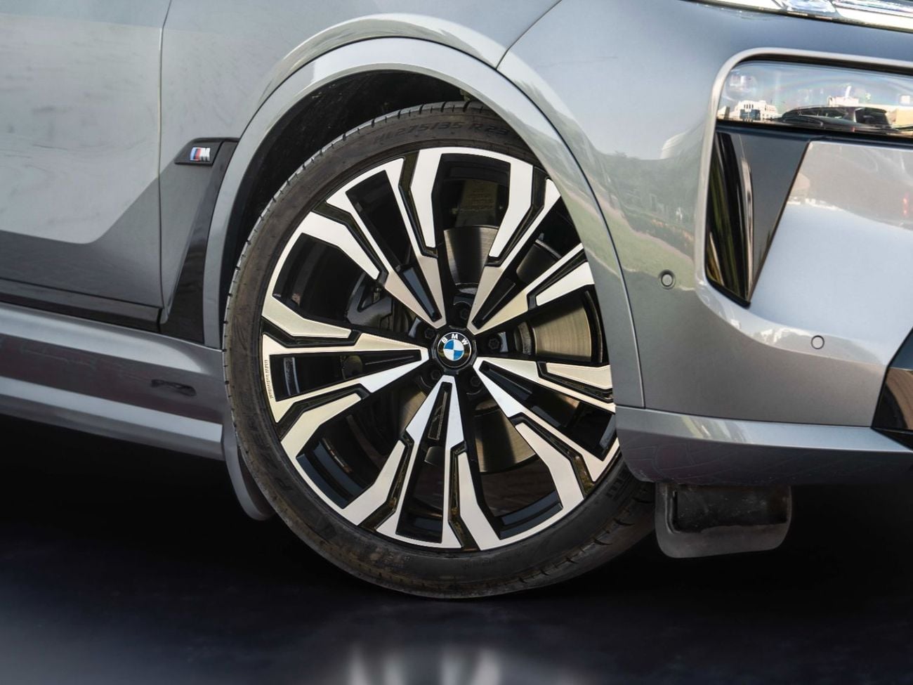BMW X7 M60i XDRIVE