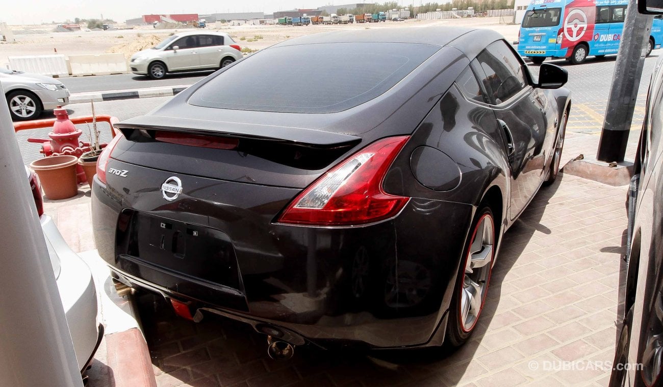 نيسان 370Z