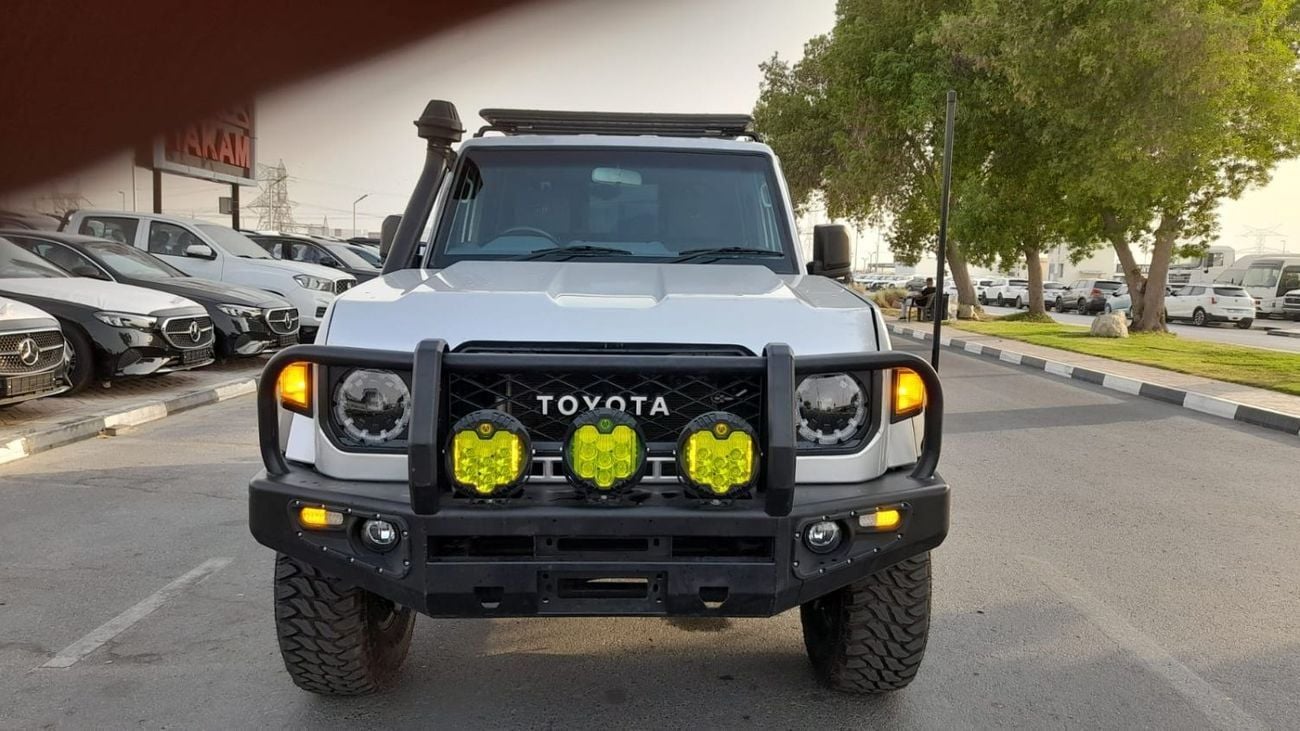 Toyota Land Cruiser Pick Up Right hand drive PICKUP GXL 4.5 V8 1VD diesel manual