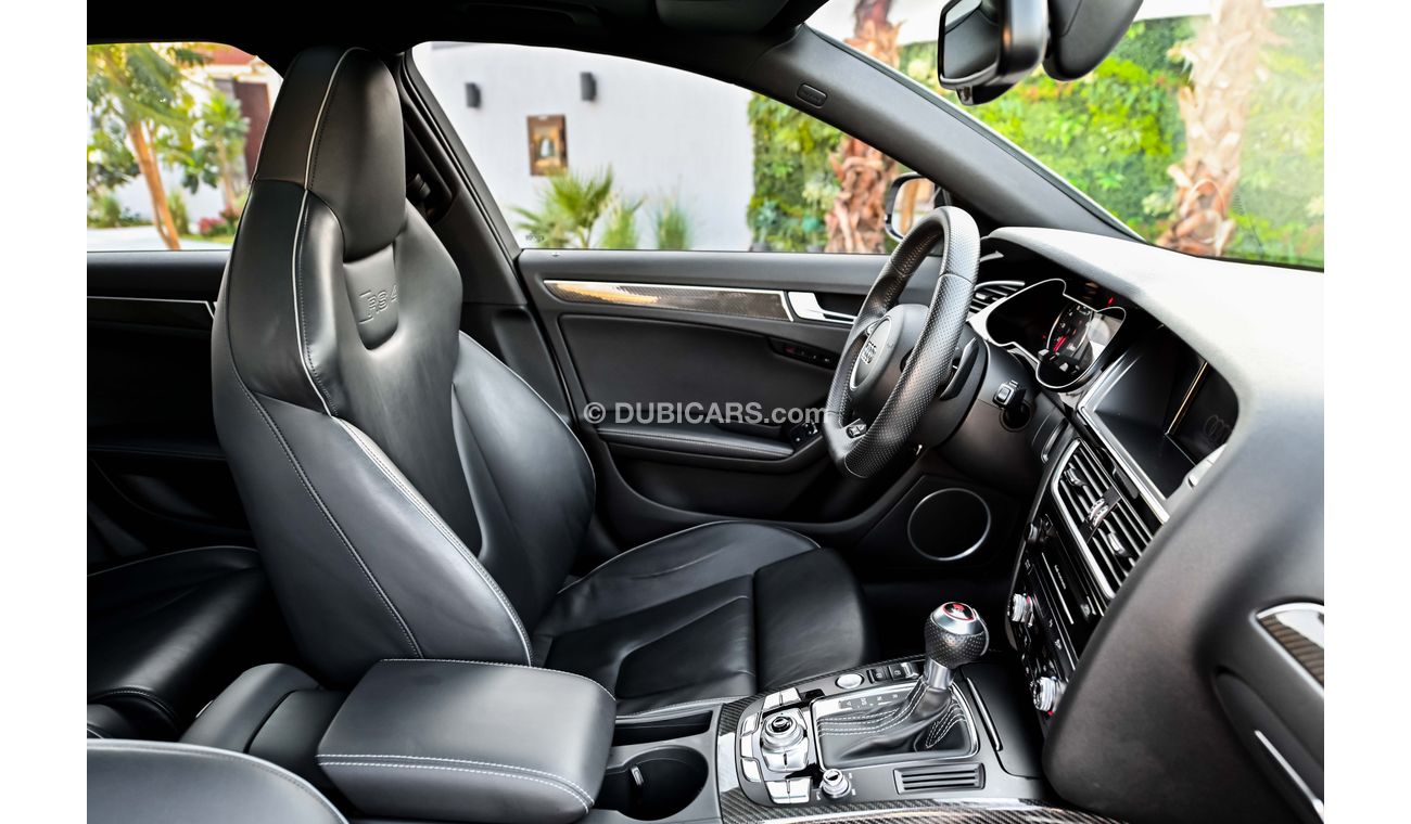 أودي RS4 | 3,680 P.M | 0% Downpayment | Magnificent Condition