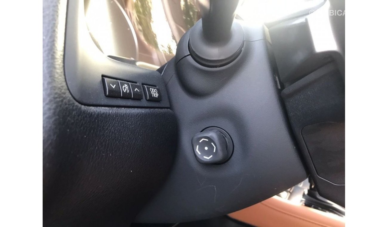 لكزس RX450h بالتينيوم