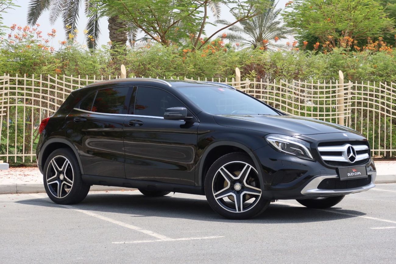 مرسيدس بنز GLA 250 Std 2.0L (211 HP)