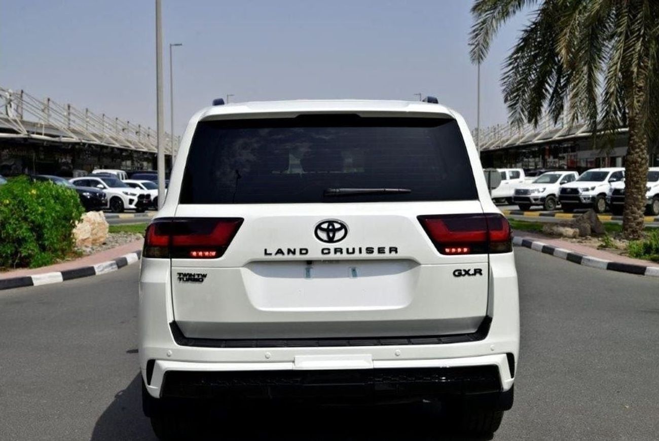 Toyota Land Cruiser GXR 3.3L DIESEL 7 SEATER AUTOMATIC BLACK EDITION