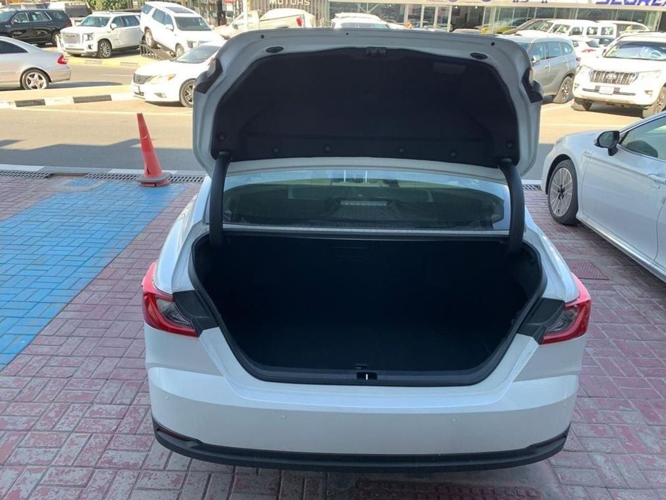 Toyota Camry 2025 TOYOTA CAMRY LIMITED 2.5L V4 HYBRID FULL OPTION