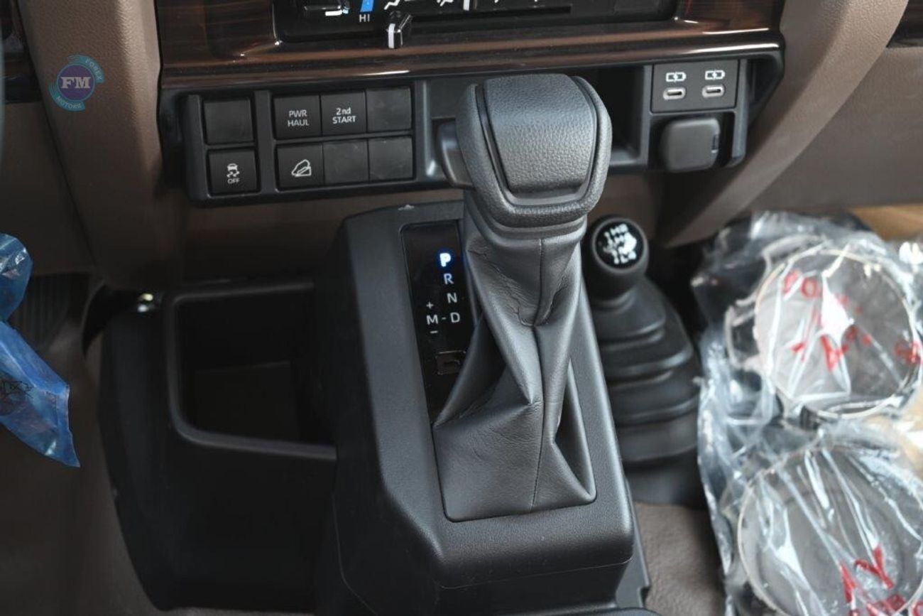 Toyota Land Cruiser Pick Up 79 Double Cab 2.8L Diesel (full Option)