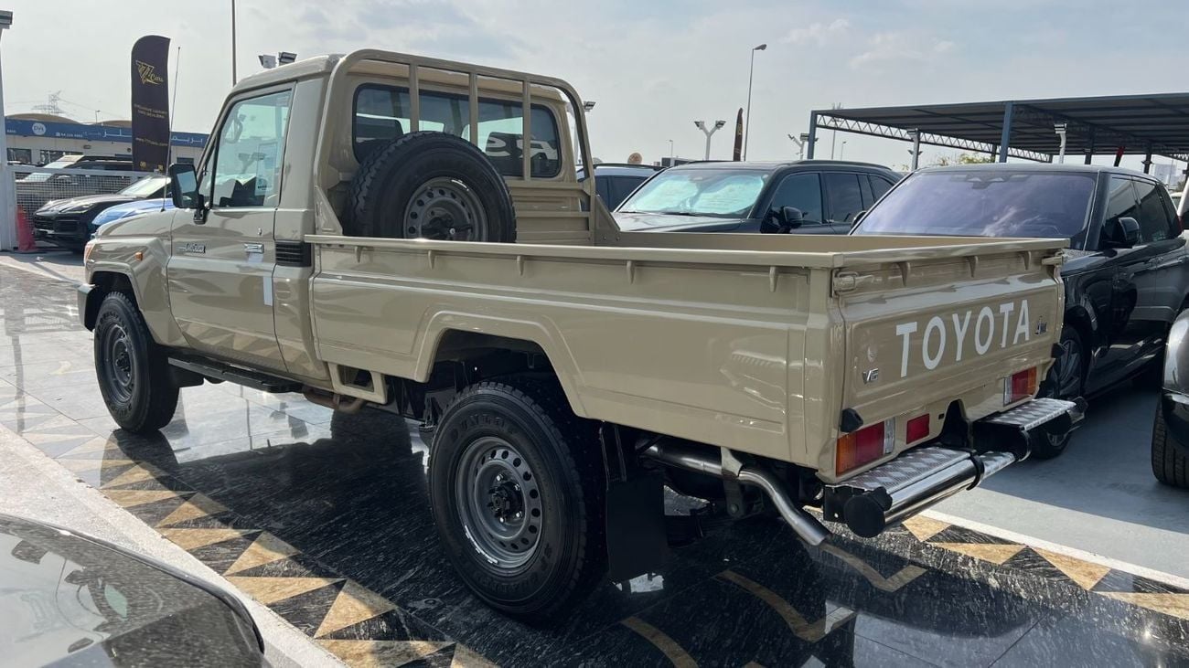 Toyota Land Cruiser Pick Up Std 4.0L Single Cab Utility 4WD TOYOTA LC PICK UP 4.0L Single Cab 4WD
