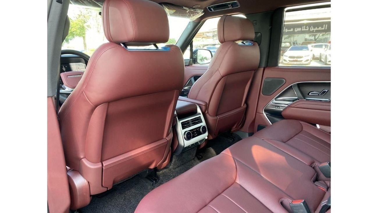 Land Rover Range Rover GCC SPEC UNDER WARRANTY AND SERVICE