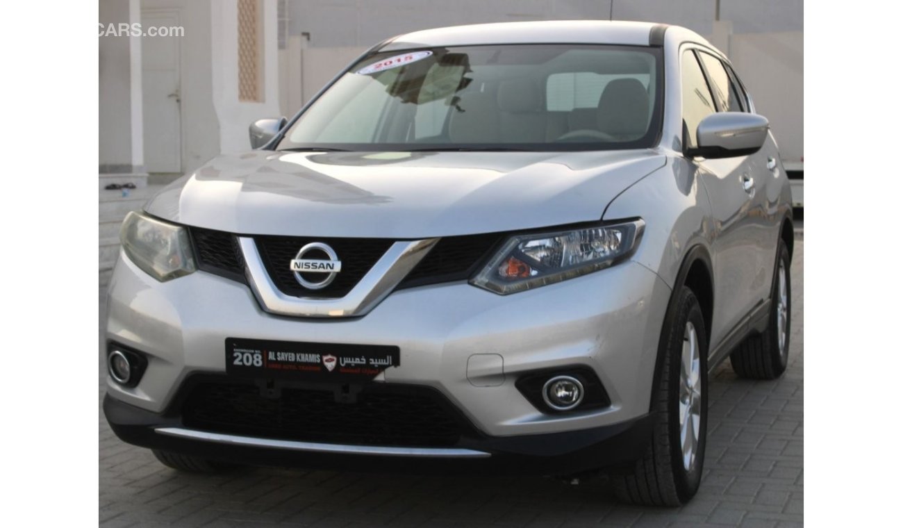 Nissan X-Trail Nissan x trill GCC silver excellent condition without accident