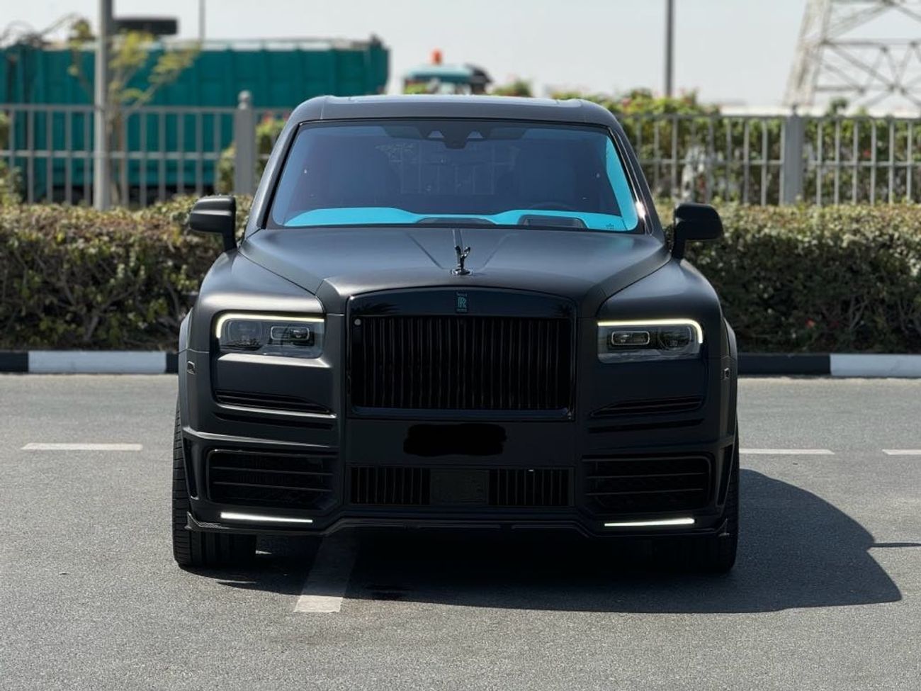 Rolls-Royce Cullinan Std MANSORY GCC SPEC NEAT AND CLEAN LESS KILOMETER