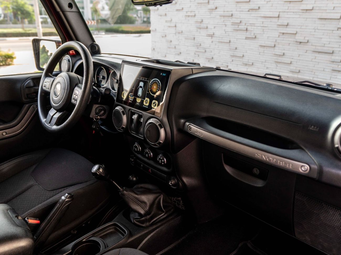 Jeep Wrangler Sport 3.6L M/T