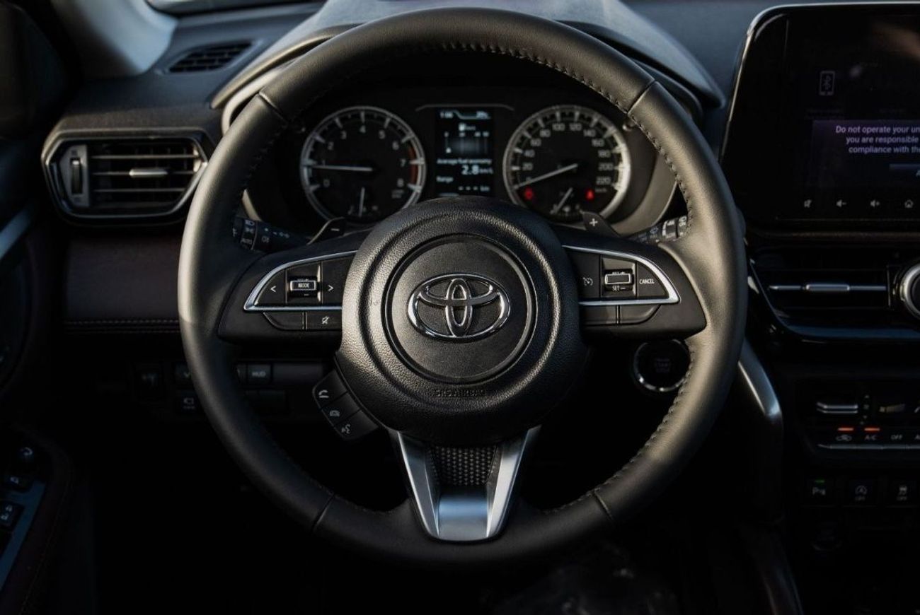 Toyota Urban Cruiser 2023 Toyota Urban Cruiser 1.5 GLX - Metallic Silver & Pearl Black Roof inside Ivory | Export Only