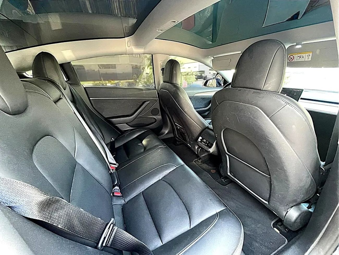 Tesla Model 3 Long Range (AWD) 1566 P.M | | | LONG RANGE | DUAL MOTOR | | GCC | WARRANTY