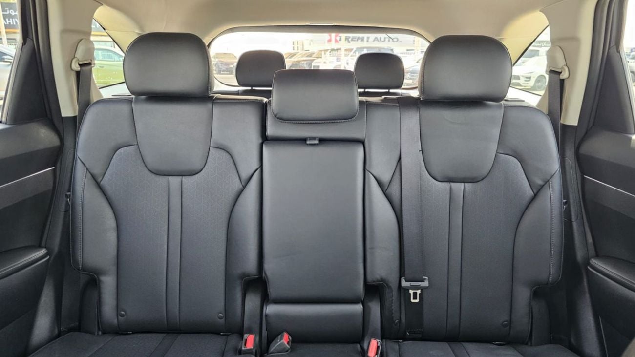 Kia Sorento Std 2.5L AWD SORENTO,2.5L,V4,PANORAMIC ROOF,RADAR,LEATHER SEATS,D.POWER SEAT,7SEATS,LED LIGHTS,A/T,U