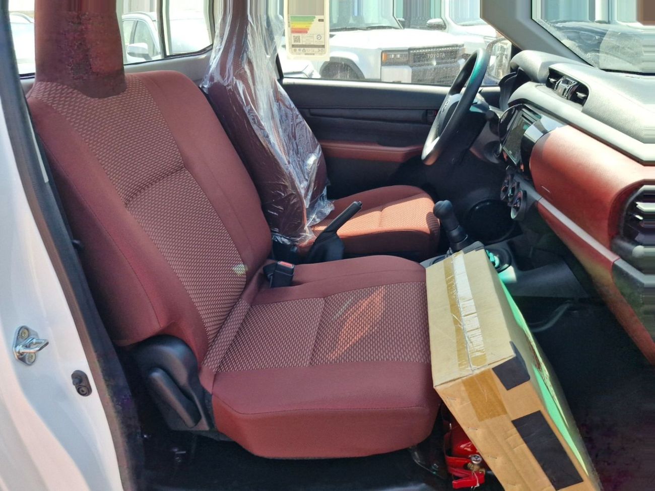 Toyota Hilux 2024 Toyota Hilux S/C P/up 4x2 2.0L Petrol Brand 0Km