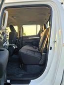 تويوتا هيلوكس SR5 | 2.7L V4 PETROL | A/T | PUSH START | WOODEN PANEL | 4WD (C0DE # 69008)