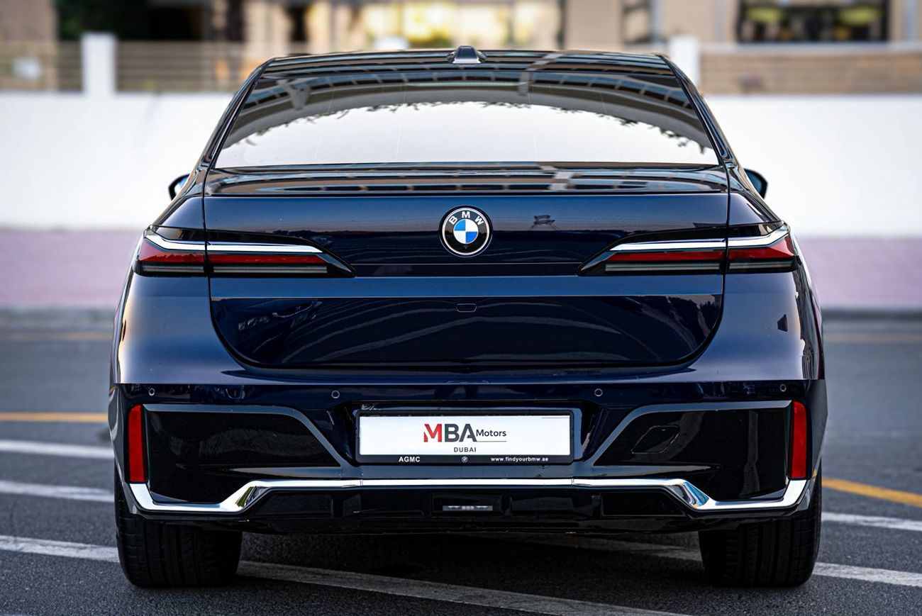 بي أم دبليو 740i