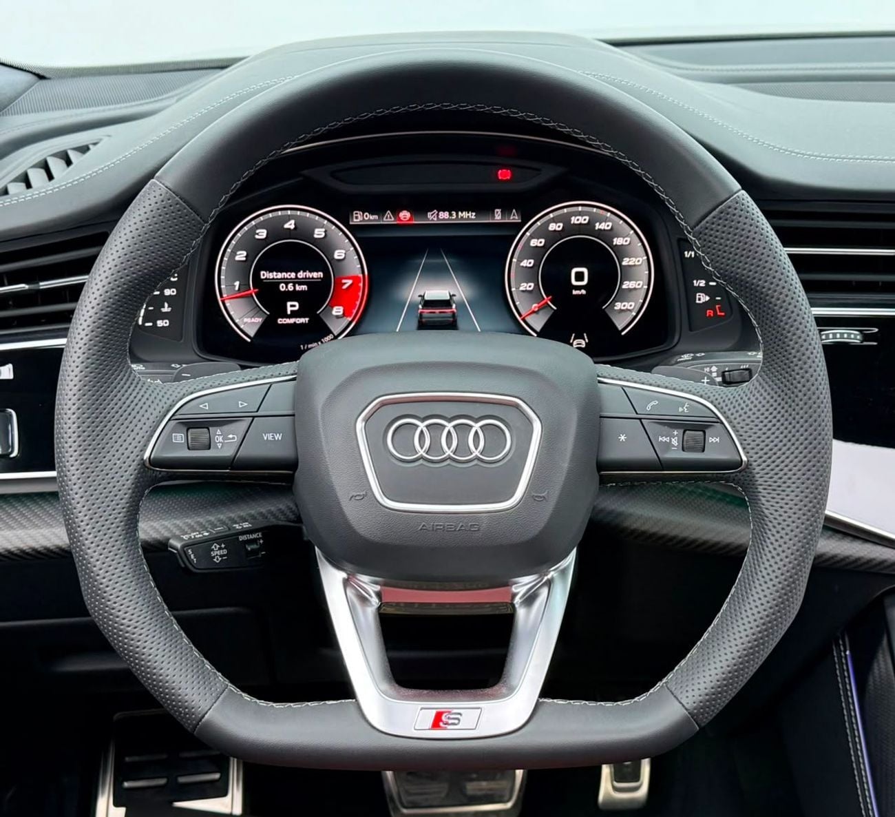 Audi SQ8 2024 Audi SQ8 4.0TFSI Quattro, 2028 Audi Warranty + Service Package, Very Low Km, Fully Loaded, GCC